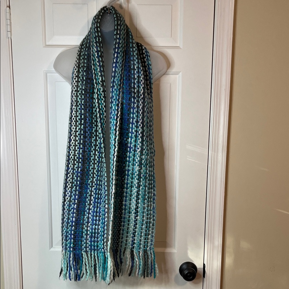 🌻Large Weave Blue, Teal, Seafoam & Gray Fringe Scarf